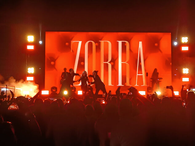 Imagen: La Plaza de Toros de Ondara acoge la actuación 'Zorra' de Nebulossa en directo