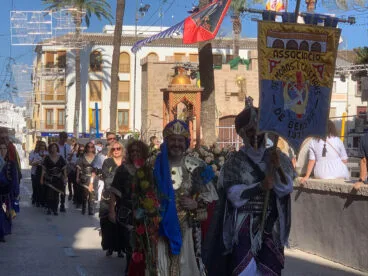 Ofrenda de Moros y Cristianos de Benissa 2024 01