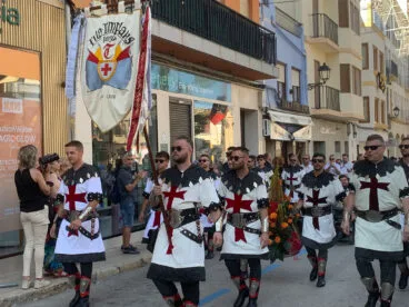 Ofrenda de Moros y Cristianos de Benissa 2024 17