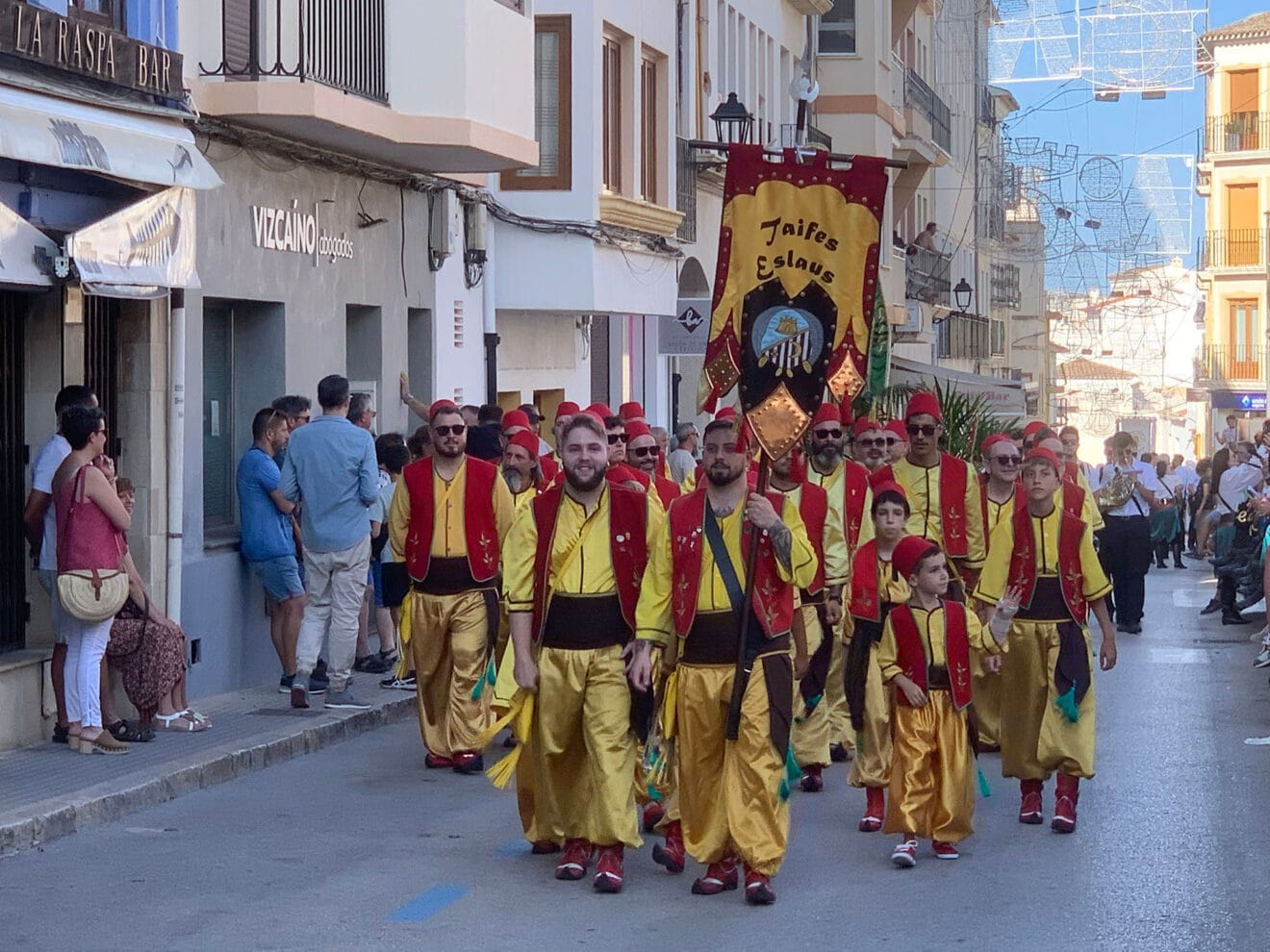 Ofrenda de Moros y Cristianos de Benissa 2024 32