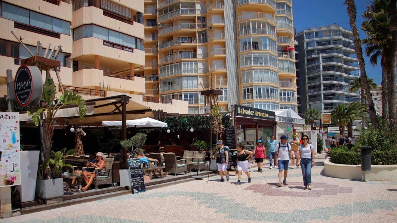 Paseo de la Fossa de Calp en junio de 2023