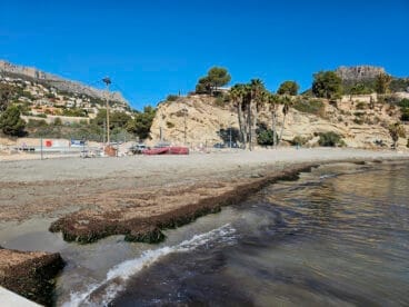 Playa regenerada de Puerto Blanco de Calp