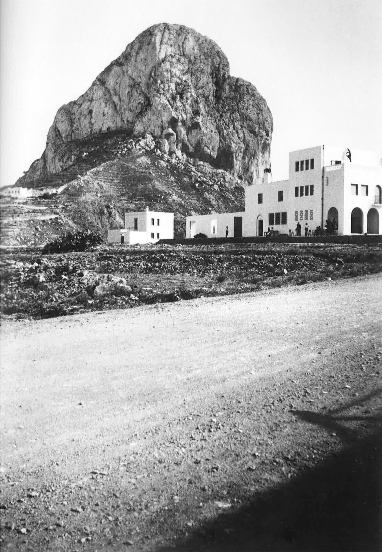 Carretera al puerto y al Parador de Ifach - Imagen del libro ‘Calp blanc i negre’