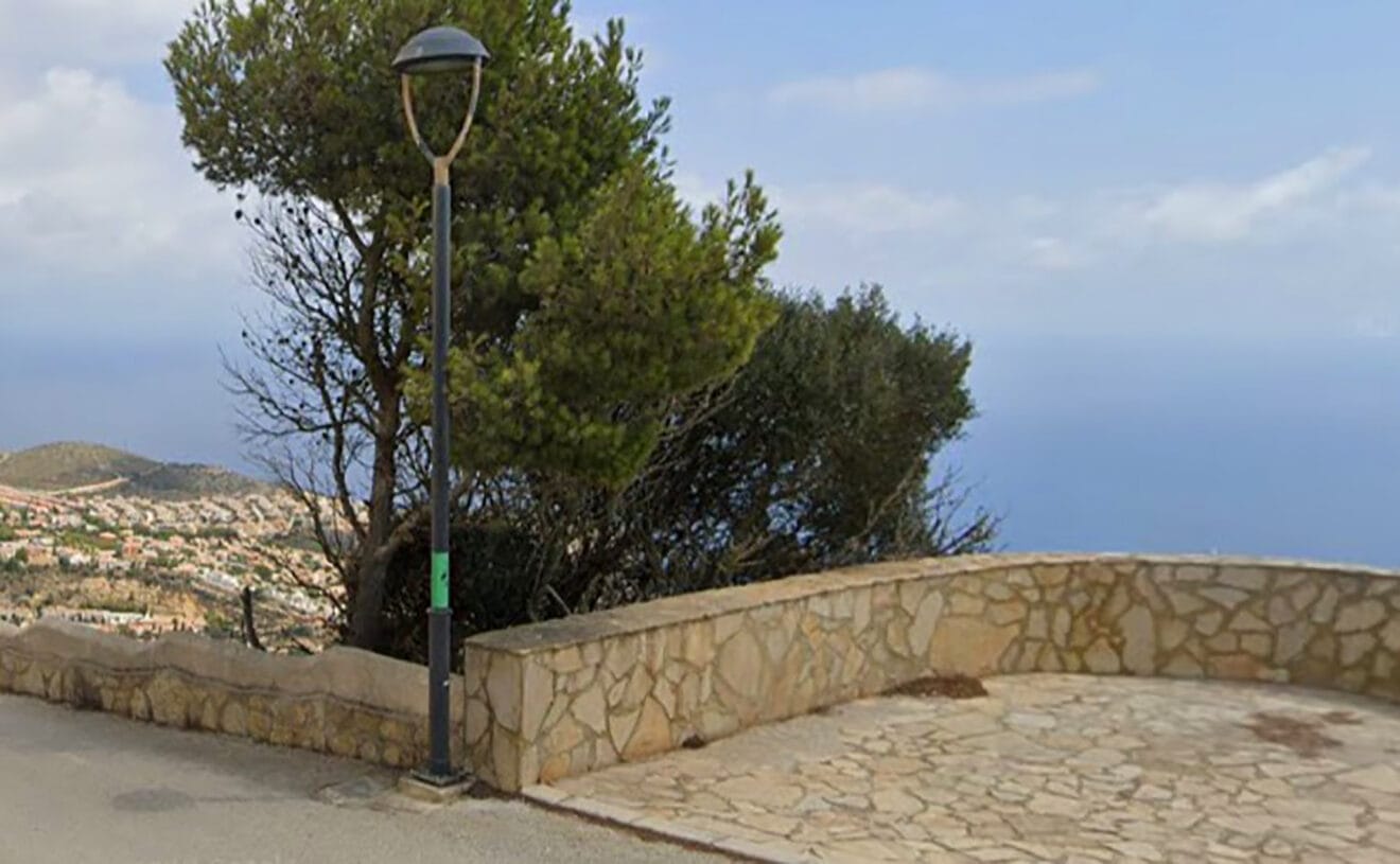 Mirador del Puig Llorença. Google Earth.