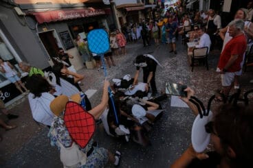 Pasacalle humorístico de las fiestas de Moraira 2024 13