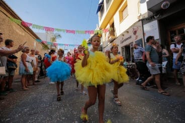 Pasacalle humorístico de las fiestas de Moraira 2024 15