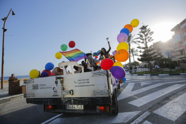 pasacalle humoristico de las fiestas de moraira 2024 34