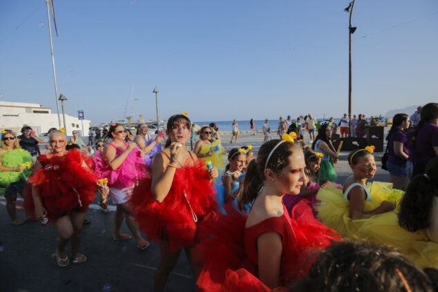 pasacalle humoristico de las fiestas de moraira 2024 43