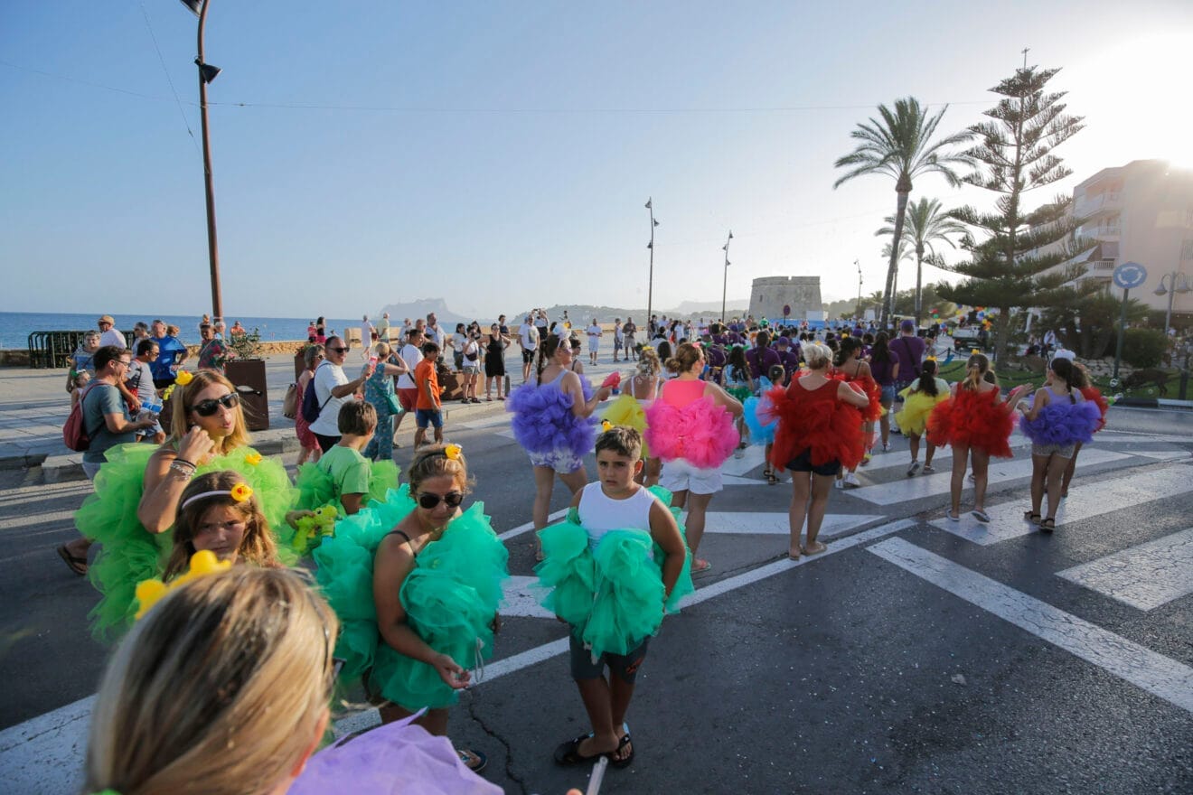 Pasacalle humorístico de las fiestas de Moraira 2024 46