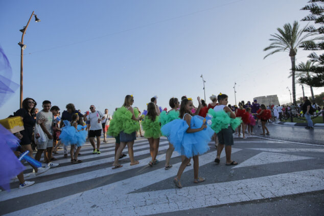 pasacalle humoristico de las fiestas de moraira 2024 51