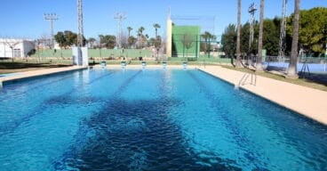 piscina en el polideportivo de els poblets