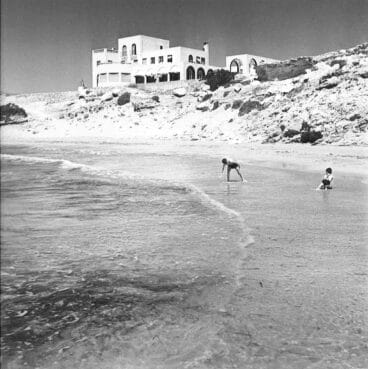 Playa del Cantal Roig de Calp en los años 1950 – Imagen del libro ‘Calp blanc i negre’