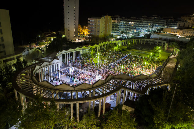 Imagen: Plaza Mayor de Calp