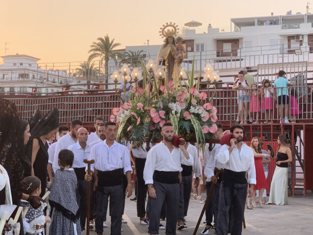 procesion de la virgen del carmen en moraira 2024 21