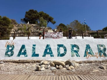 Reiniciem Benissa protesta ante el turismo masivo