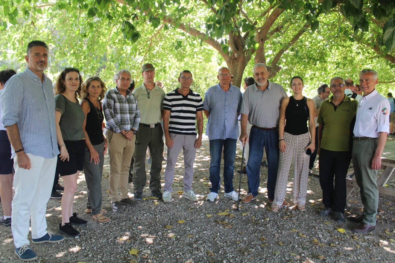 Representantes políticos y de entidades colaboradoras con el proyecto de reintroducción de la especie