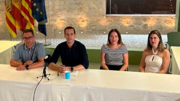 rueda de prensa en benissa sobre el conflicto con inmo hold