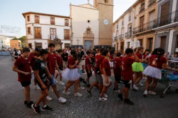 Carrozas y grupos a pie en las fiestas de Gata 2024 06