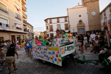 Carrozas y grupos a pie en las fiestas de Gata 2024 132