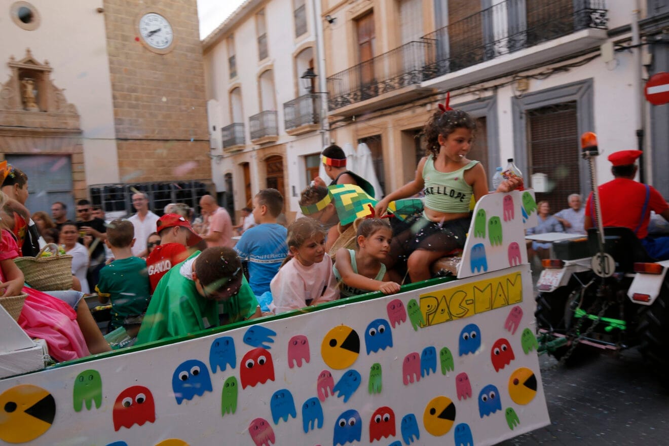 Carrozas y grupos a pie en las fiestas de Gata 2024 133