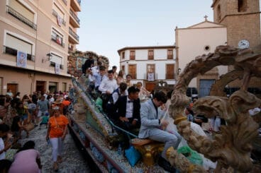 Carrozas y grupos a pie en las fiestas de Gata 2024 167