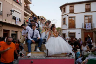 Carrozas y grupos a pie en las fiestas de Gata 2024 173
