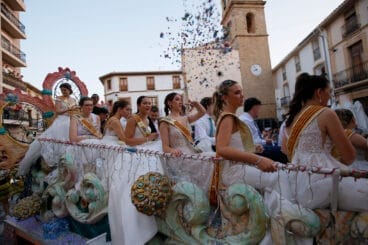 Carrozas y grupos a pie en las fiestas de Gata 2024 183