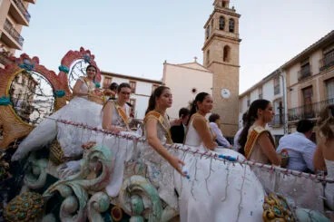 Carrozas y grupos a pie en las fiestas de Gata 2024 185
