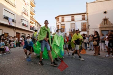 Carrozas y grupos a pie en las fiestas de Gata 2024 21