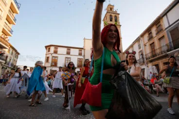 Carrozas y grupos a pie en las fiestas de Gata 2024 47