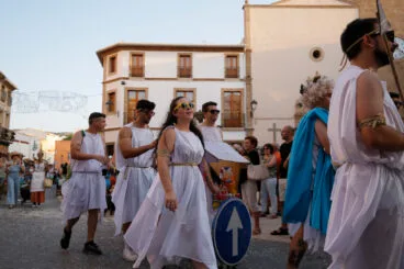 Carrozas y grupos a pie en las fiestas de Gata 2024 49