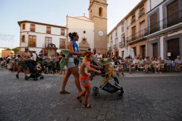 Carrozas y grupos a pie en las fiestas de Gata 2024 77