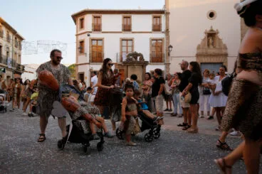 Carrozas y grupos a pie en las fiestas de Gata 2024 85