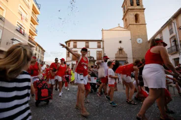 Carrozas y grupos a pie en las fiestas de Gata 2024 96