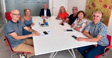 l'ajuntament de calp i la unio musical signen la permuta de terra de la casa de la musica