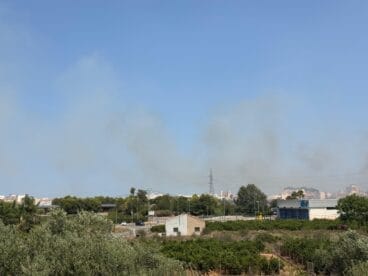 Gran humareda que se puede ver desde Dénia (1)