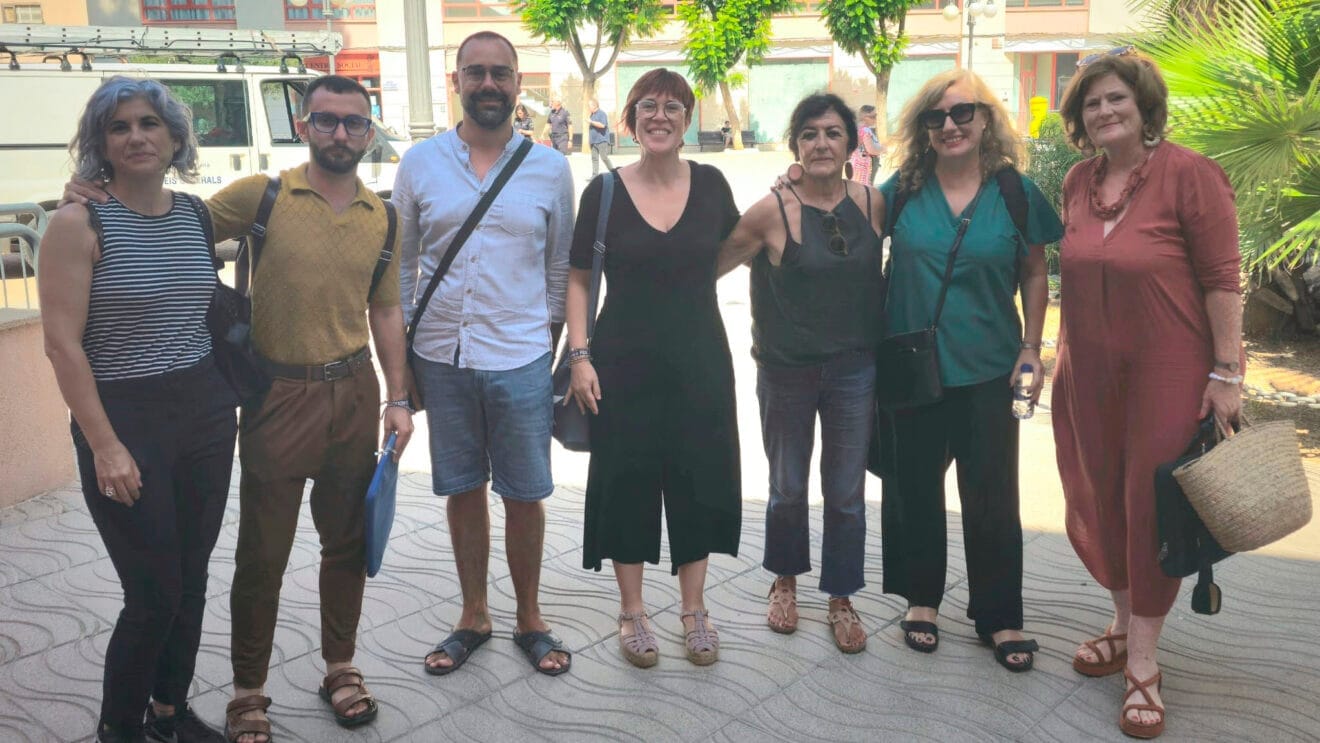 Grupo Compromís per Teulada i Moraira junto a la diputada en el Congreso de Compromís, Águeda Micó