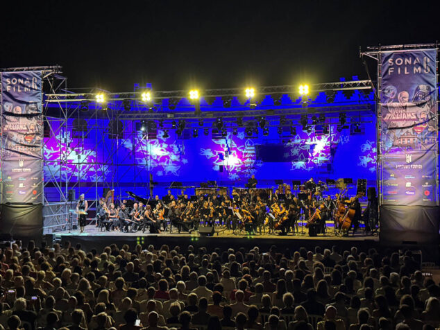 Imagen: La Universal Symphony Orchestra en el Sonafilm 6