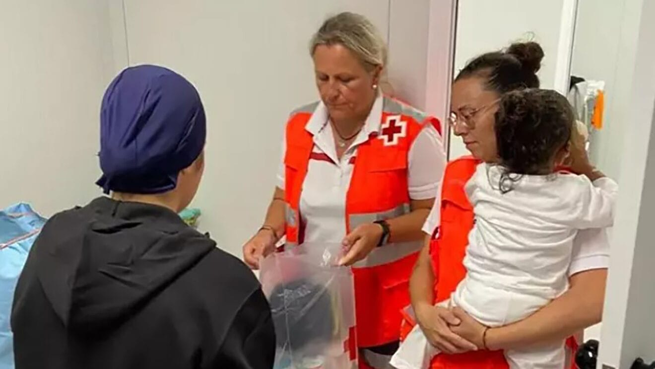 Migrantes llegados a Alicante el lunes dest