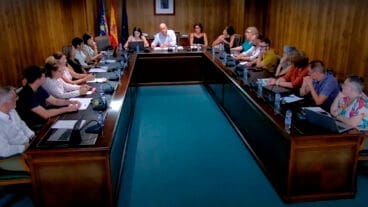 pleno extraordinario de teulada moraira para abordar la crisis hidrica en la localidad