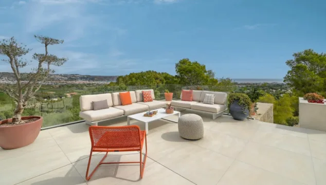 un espacio de relax con vistas espectaculares a la costa blanca