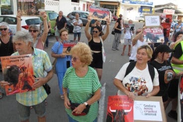 Manifestación antitaurina en Ondara 02