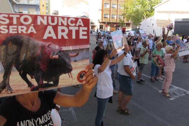 manifestacion antitaurina en ondara 03