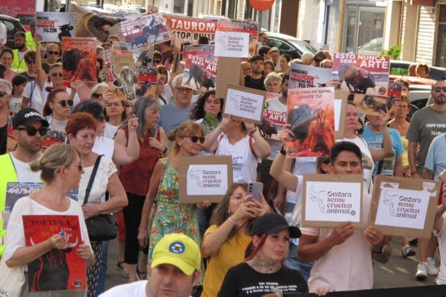 manifestacion contra la corrida de toros en ondara