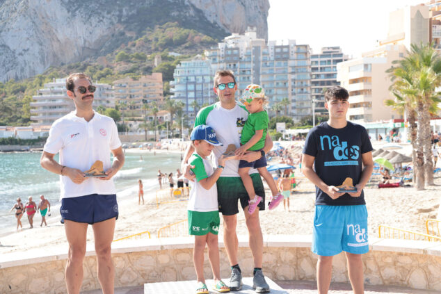 Imagen: Podio de la X Vuelta a Nado al Peñón de Ifach