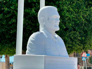 Busto del agente Juan Manuel Policarpo Moll en Calp