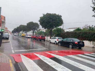 Calle mojada en La Xara