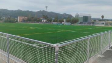 Césped renovado del campo de fútbol municipal de Pedreguer