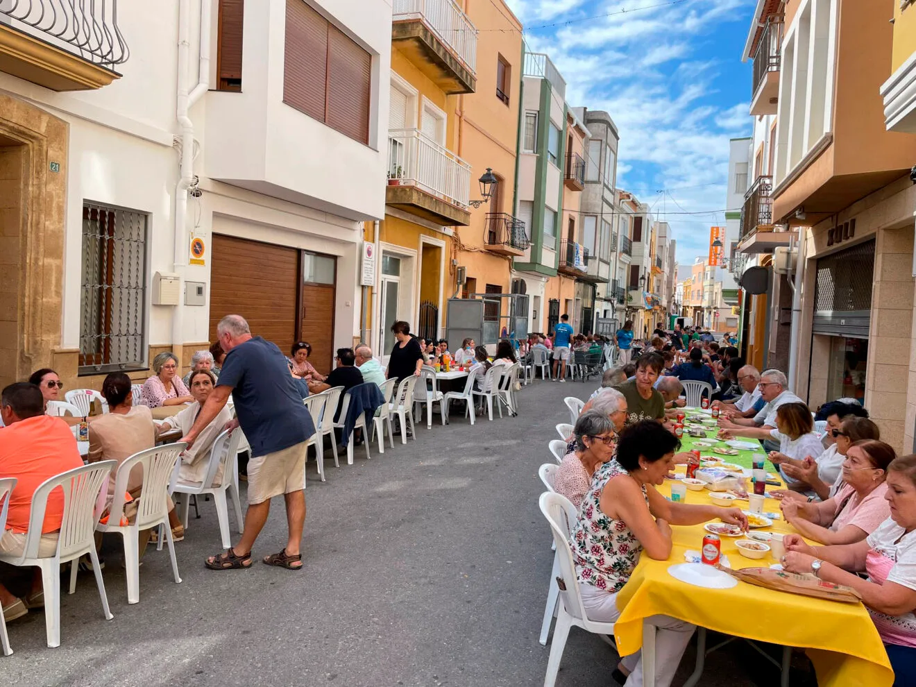 Comida popular el 9 d'Octubre en Benitatxell