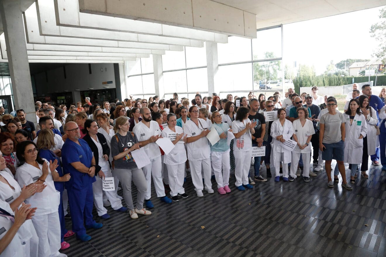 Concentración de sanitarios de la Marina Alta octubre 2024 08